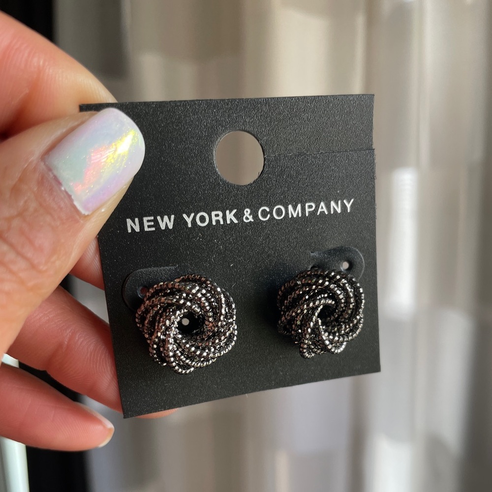 NWT New York & Company gunmetal coil earrings